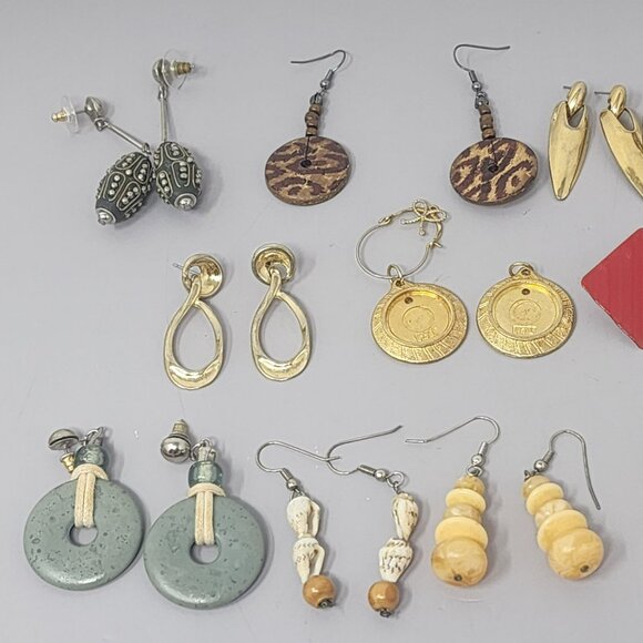 Vintage & Modern Earring Set‎ - Leopard Gold Red Green and More - Picture 3 of 8